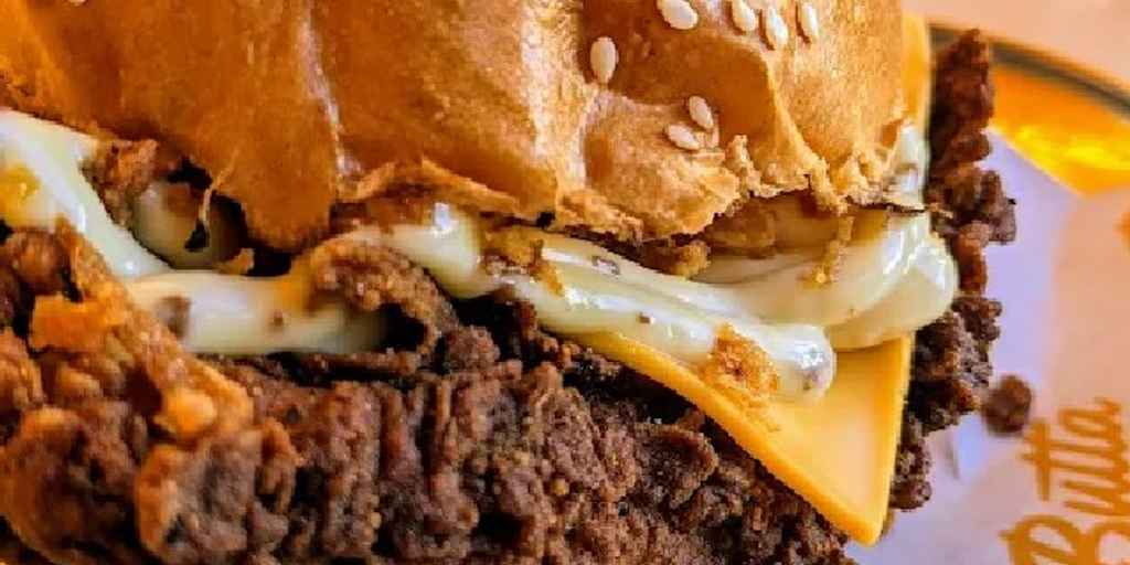 Butta Burger: 50% off the first table of the night with First Table