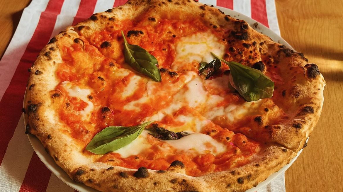 Caloroso Neapolitan