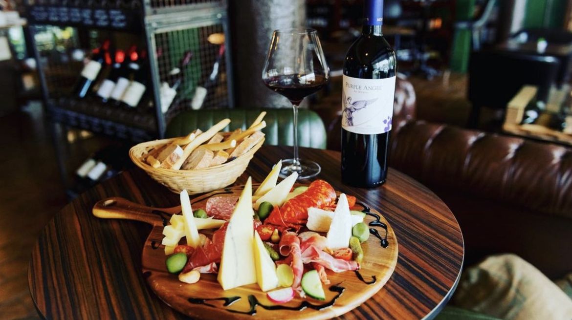Traders Wine Bar