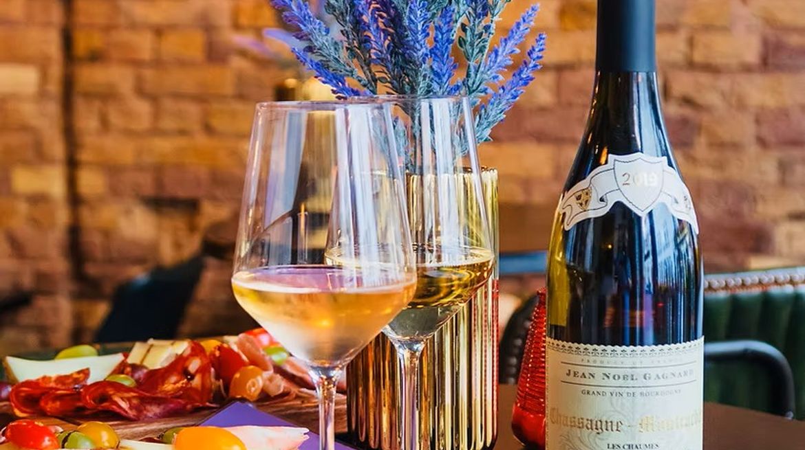 Cecilia's Wine House