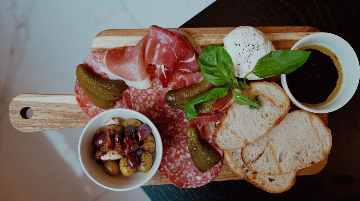 Amelia's Bar & Kitchen
