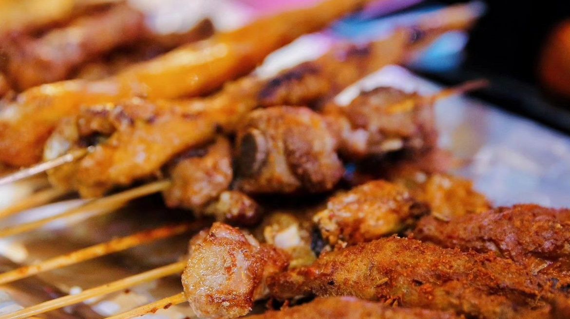 100°c BBQ Skewers and Music bar
