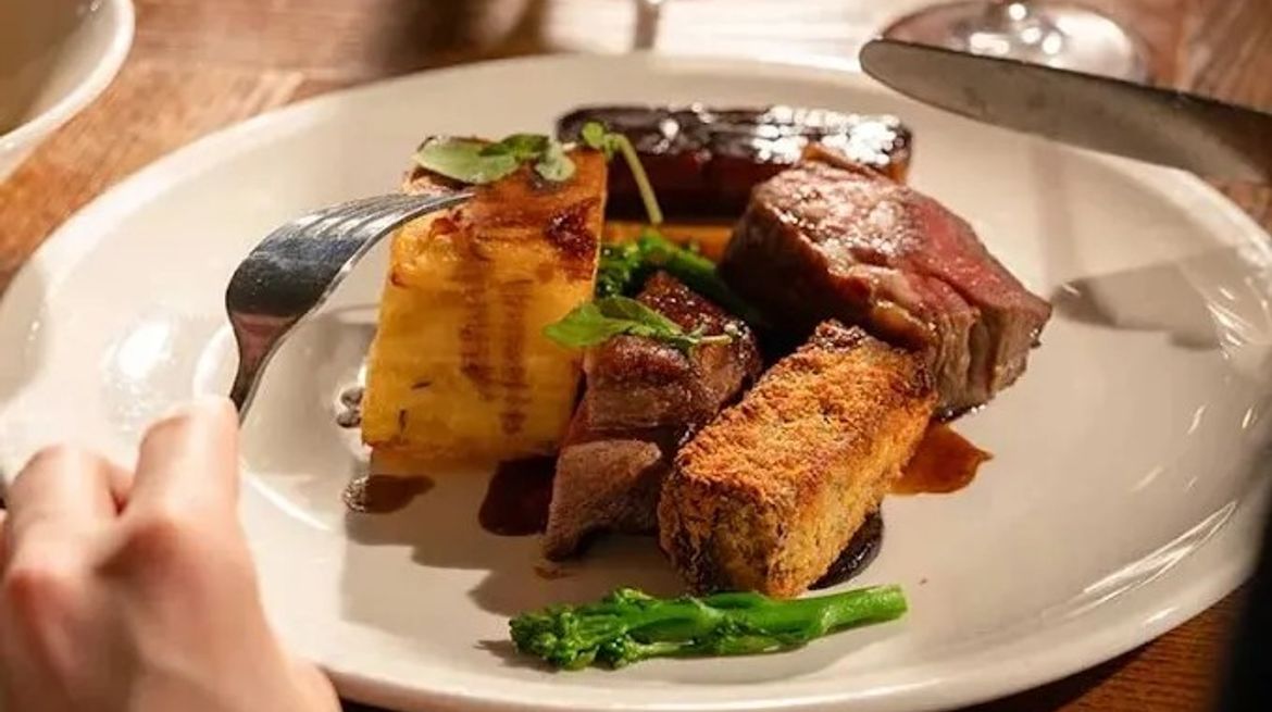 Frank’s restaurant at Hawkwell House Hotel