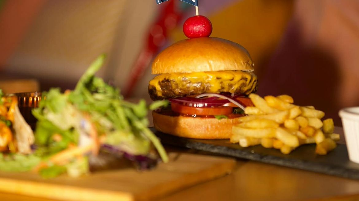 Studio48 Bar & Kitchen