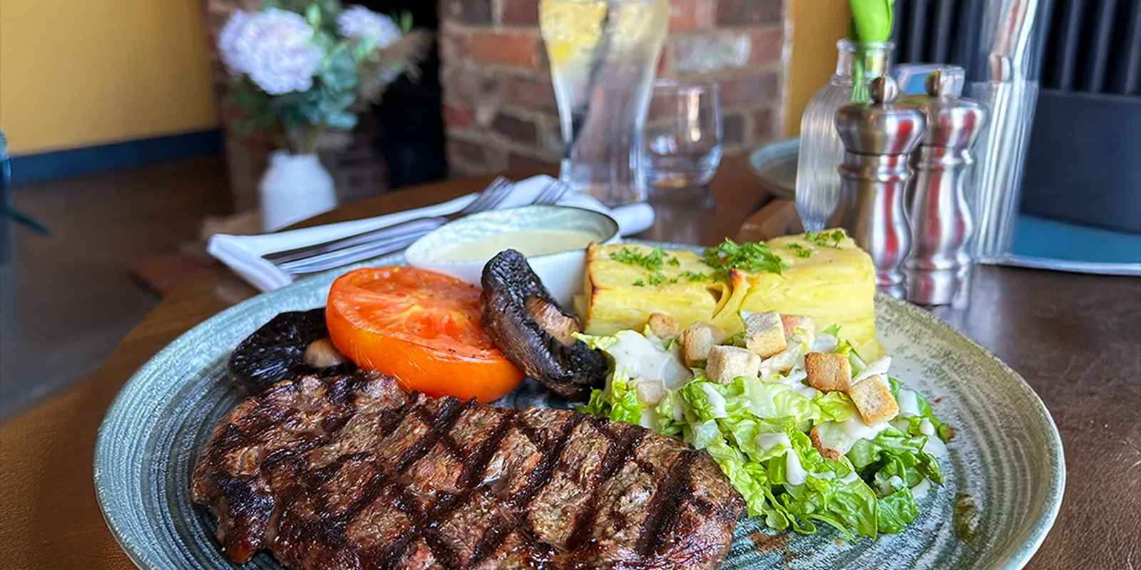 Kings Head - Acle Steak House