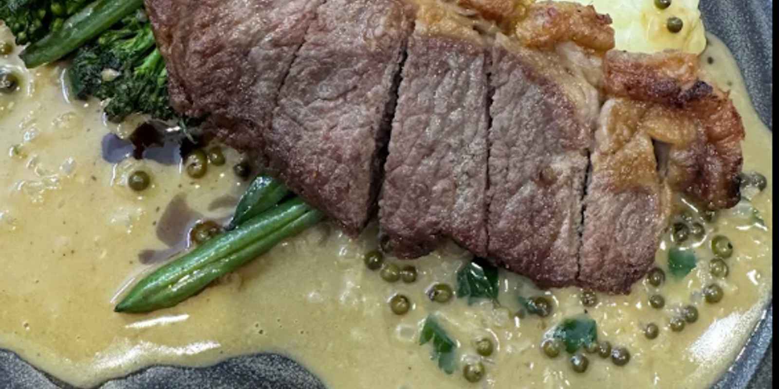Averra Cafe & Diner