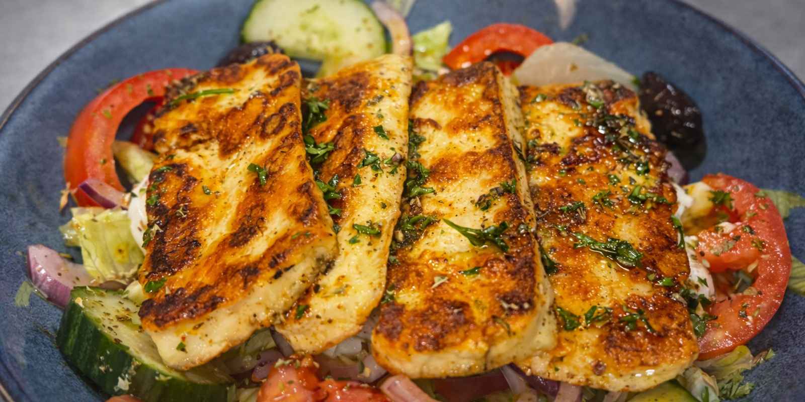 Mykonos Grill and Yiros Bar
