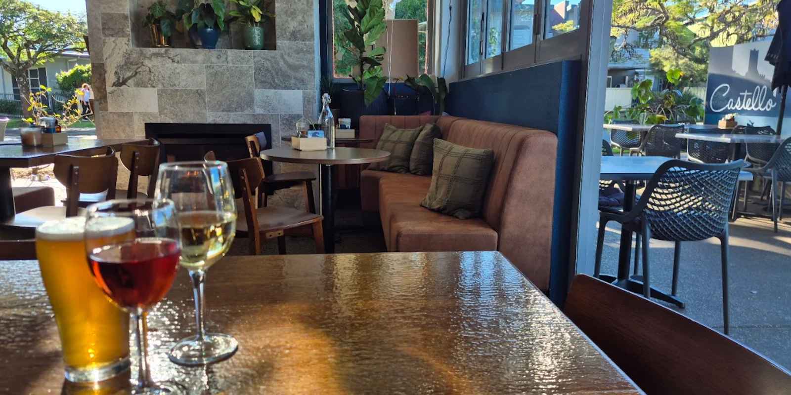 Castello Cafe Bar