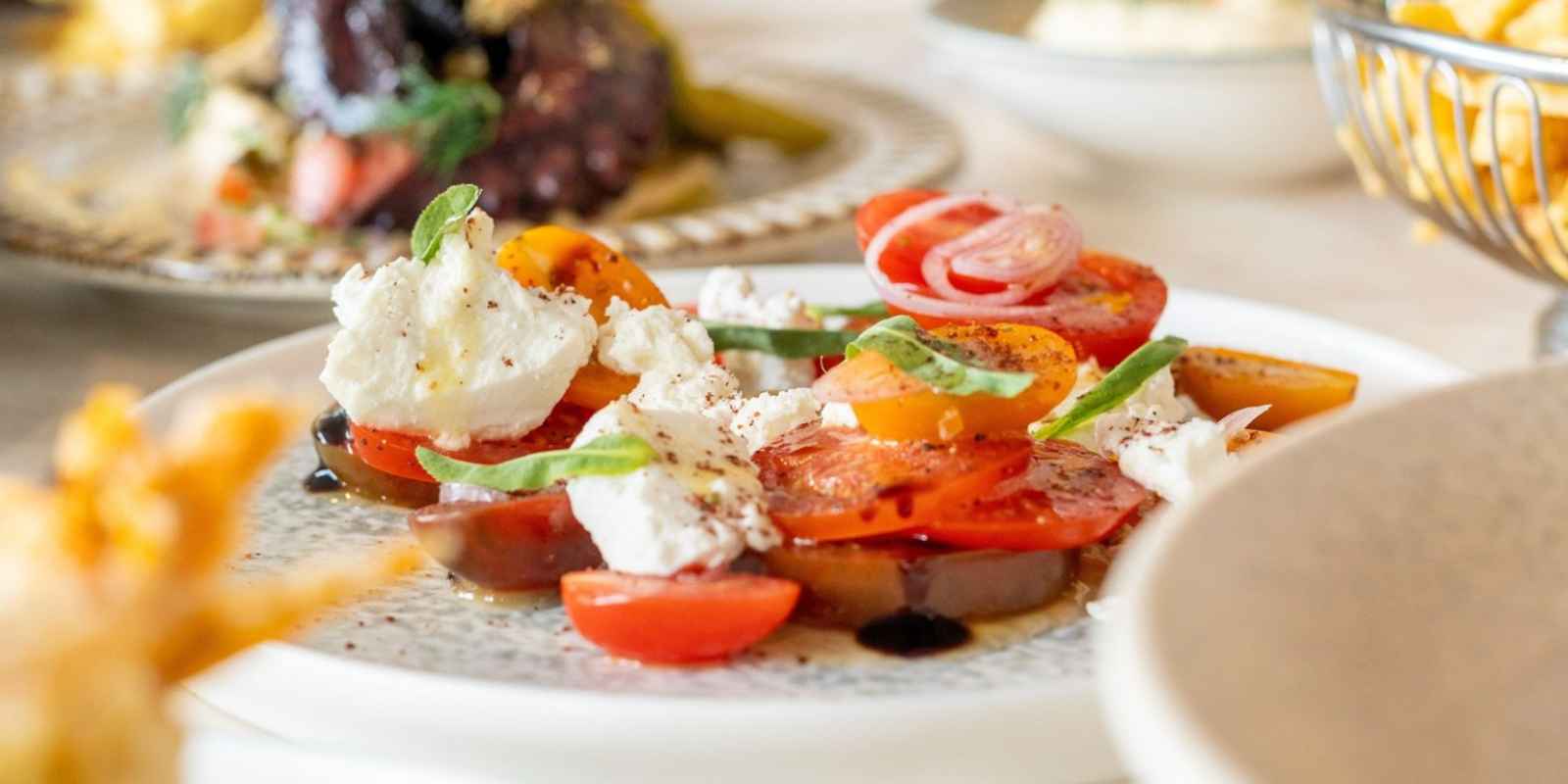 Lyra Greek Restaurant