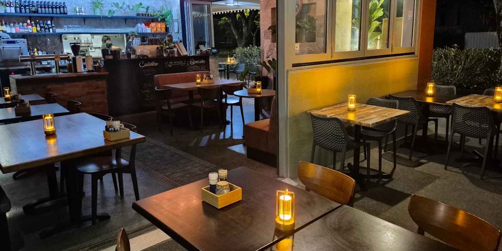 Castello Cafe Bar