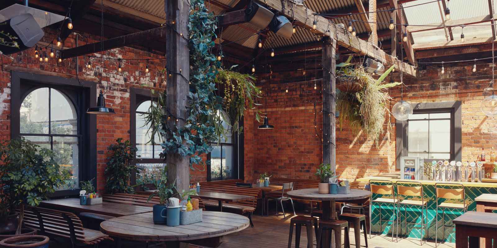 WIN the ultimate rooftop dining experience worth $300 with Mr Murdoch's 🥳
