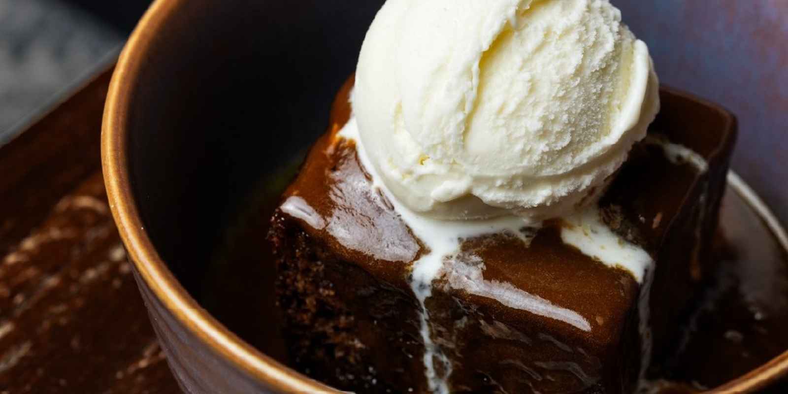 Riva Hotel, Bar & Restaurant