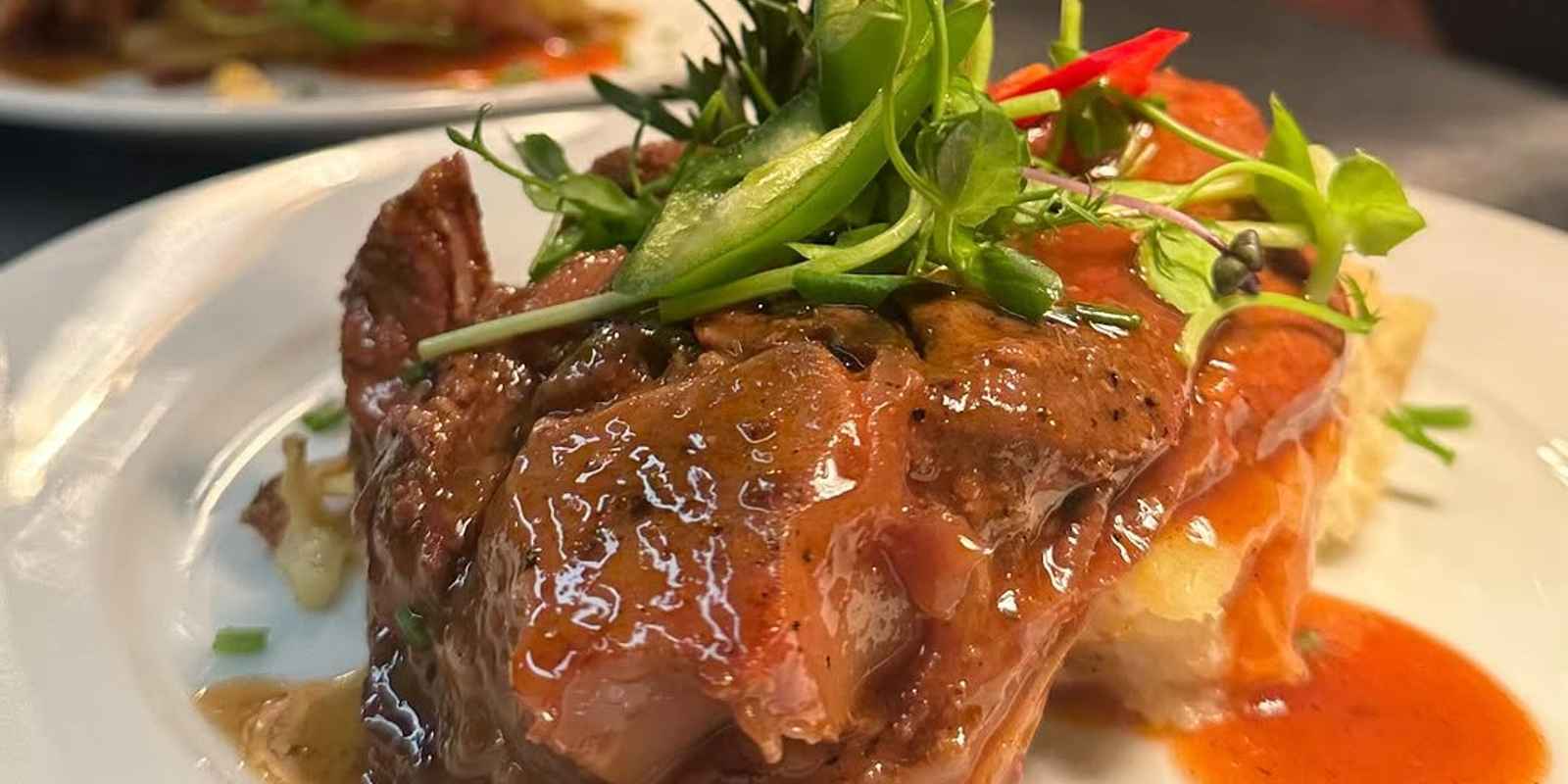 Mellow's Bar & Restaurant