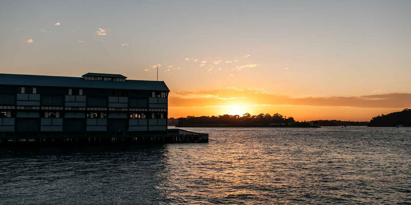 Pier Dining