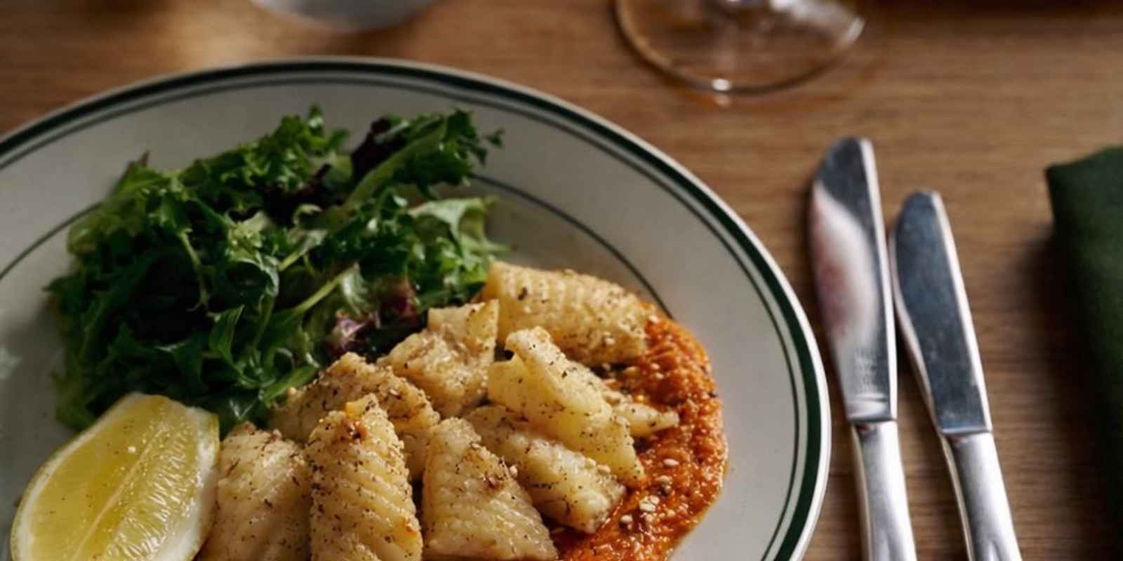 The Lounge Wine Bar at Porters