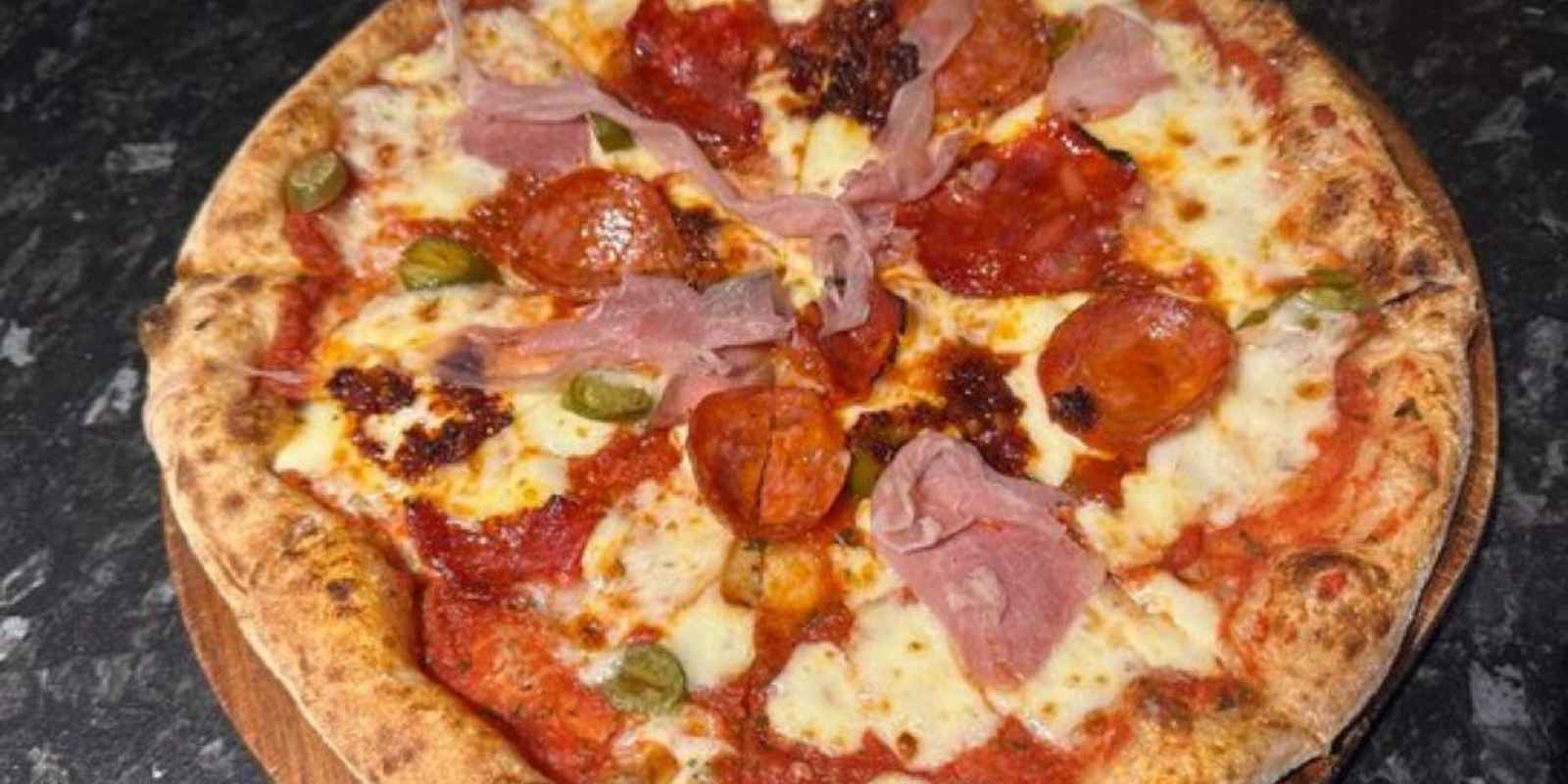 Tomato & Basil Pizzeria