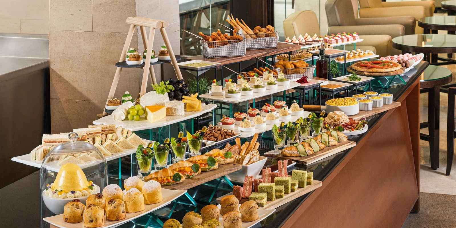 High Tea @ The George Bar & Grill