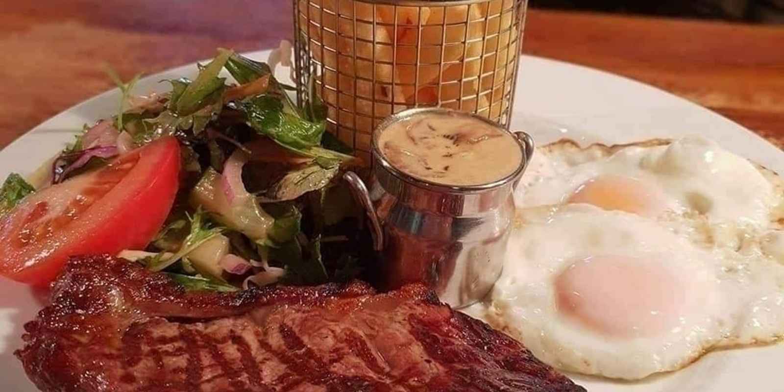 Stampede Bar & Grill