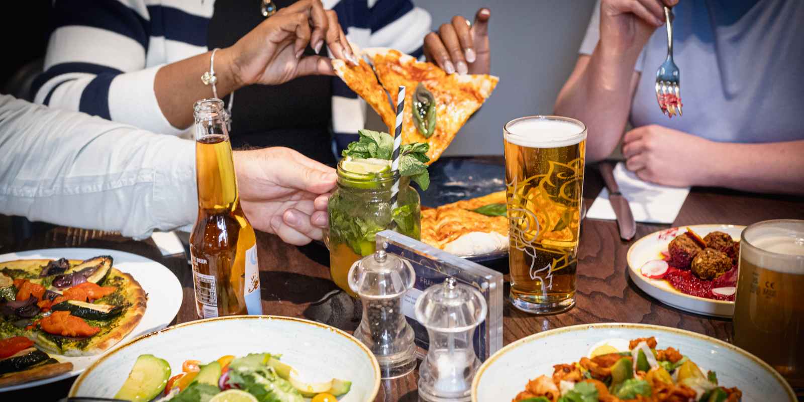 Frankie's Sports Bar and Grill