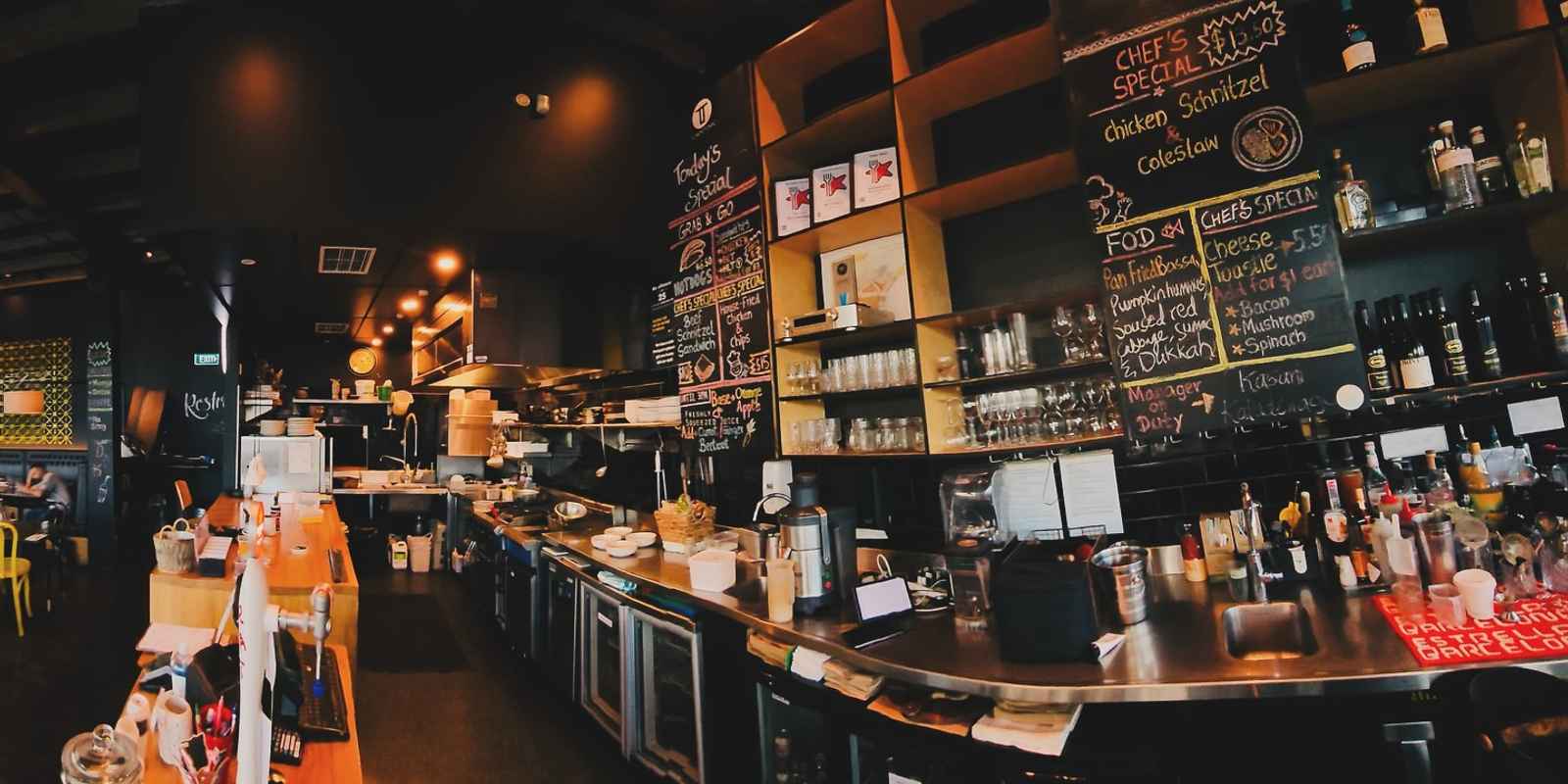 Town Tonic Cafe & Restaurant