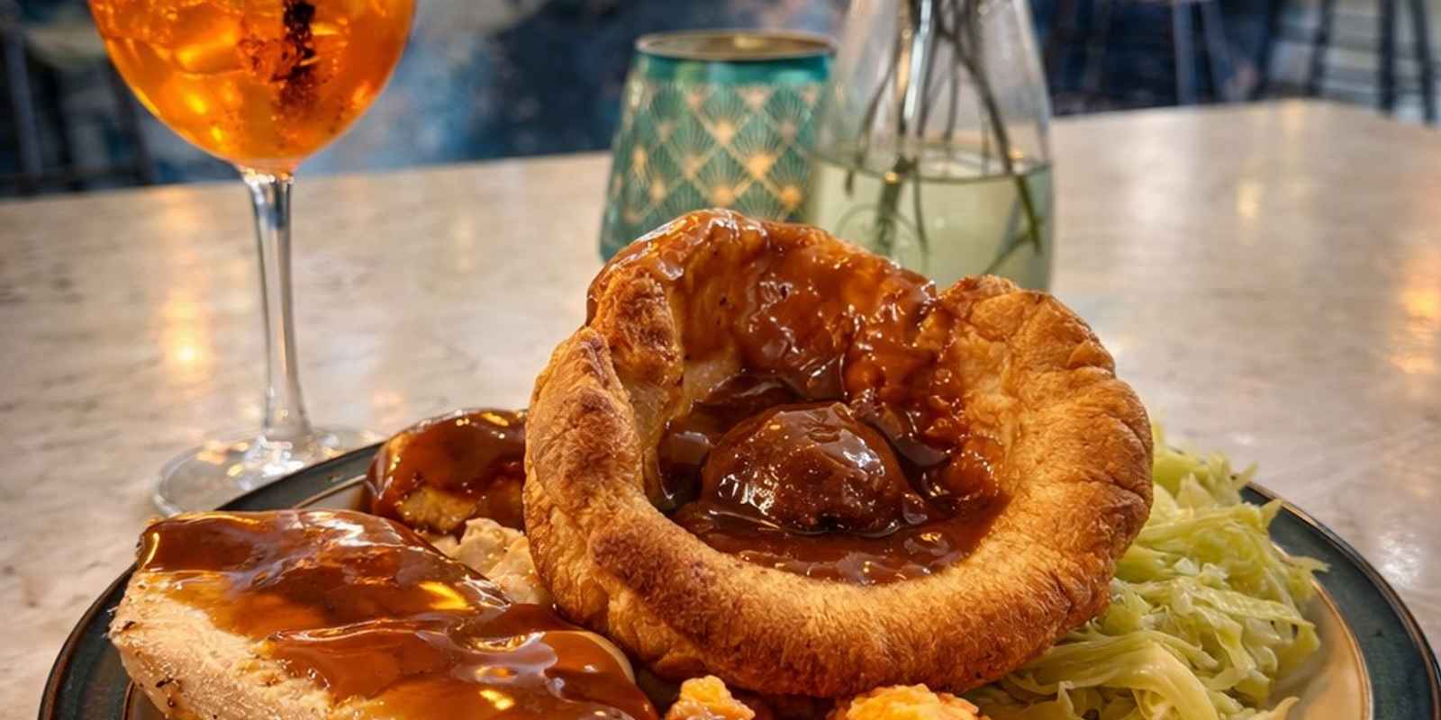 8 Water Street Mediterranean Bar & Grill