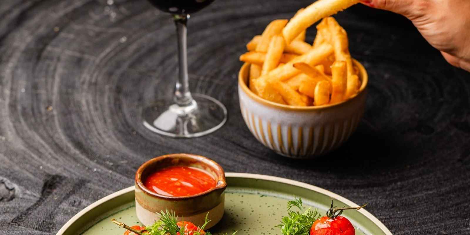 Garden Kitchen & Bar