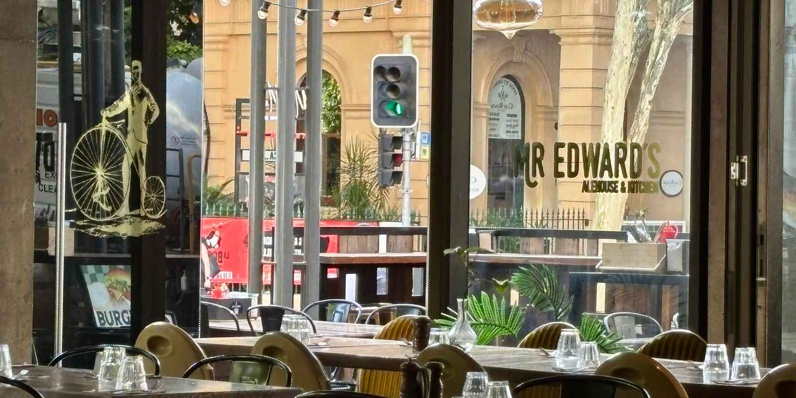 Mr Edward's Alehouse & Kitchen