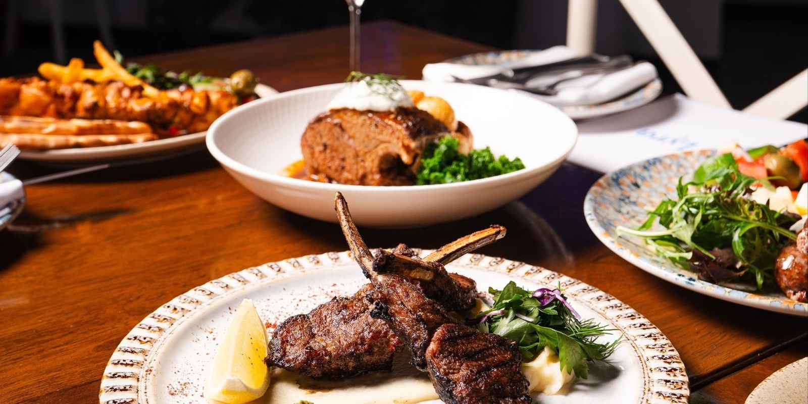 Lyra Greek Restaurant