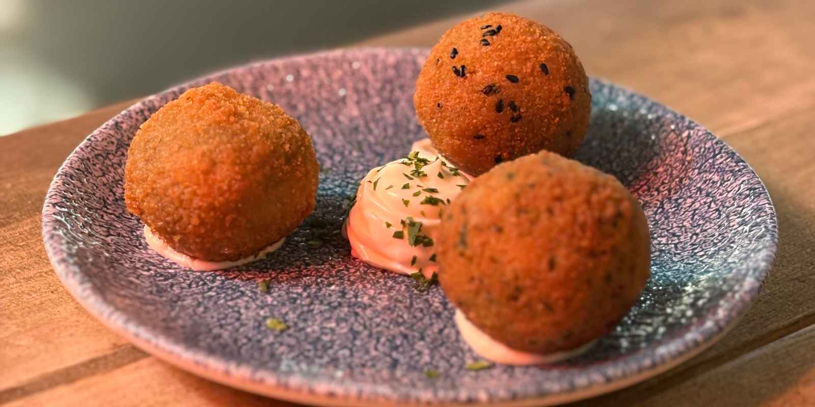 Bomba Tapas