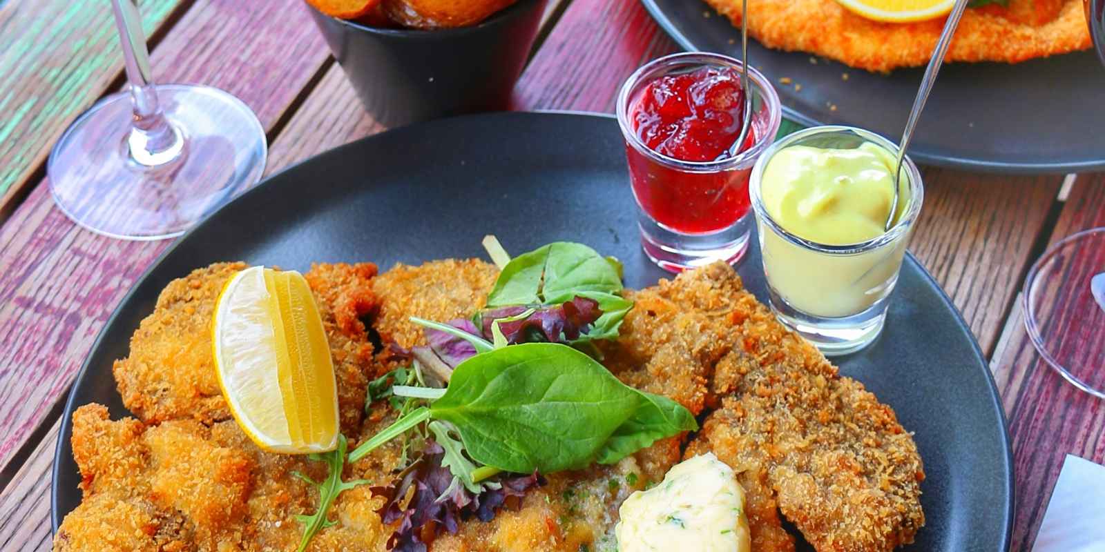 Pera Schnitzel Garden