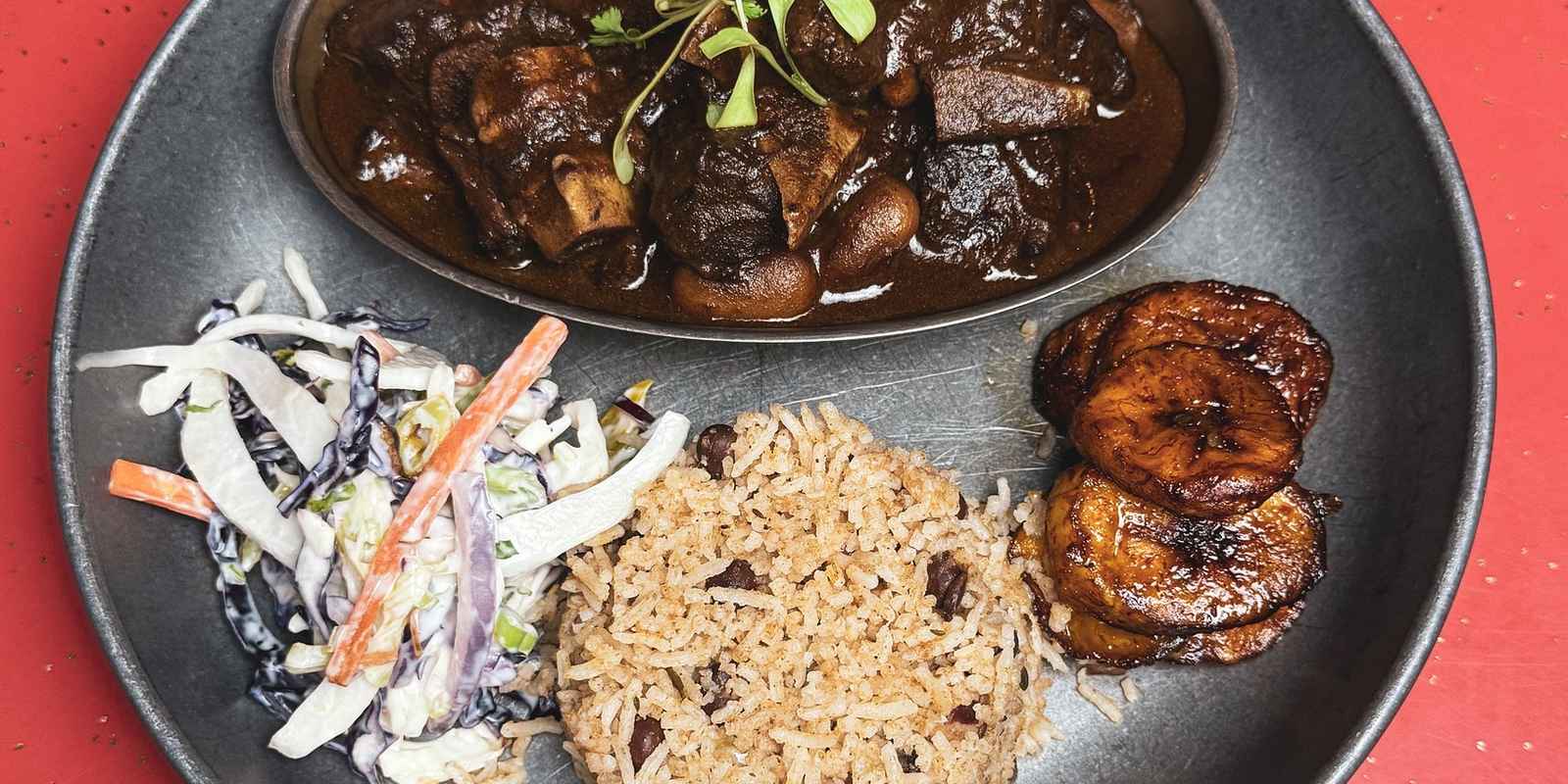 UNDR / HOUSE OF FLAVAZ