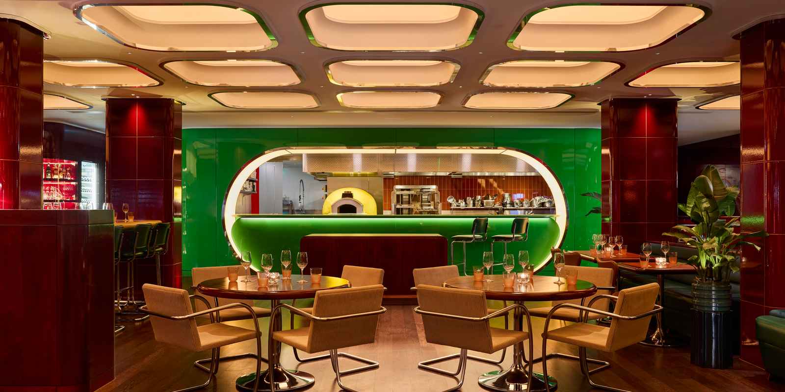 TOWN Restaurant