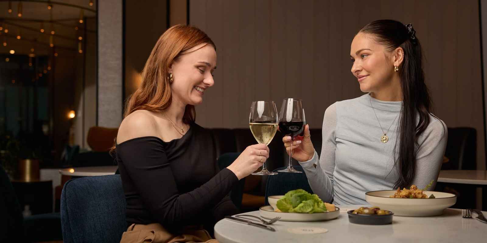Jin Bar - Dorsett Melbourne