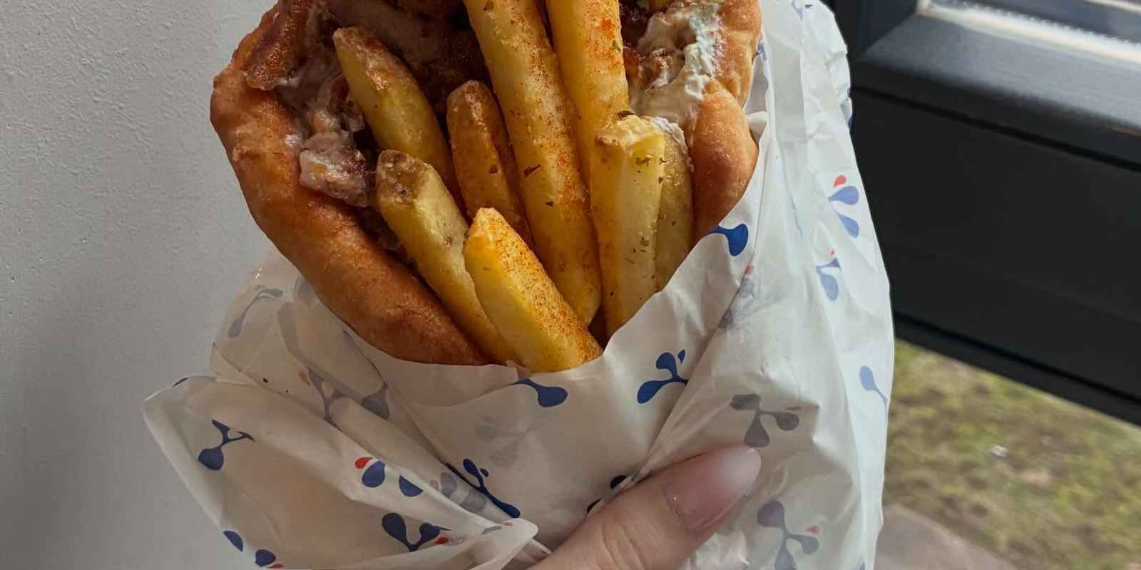 Yianni's