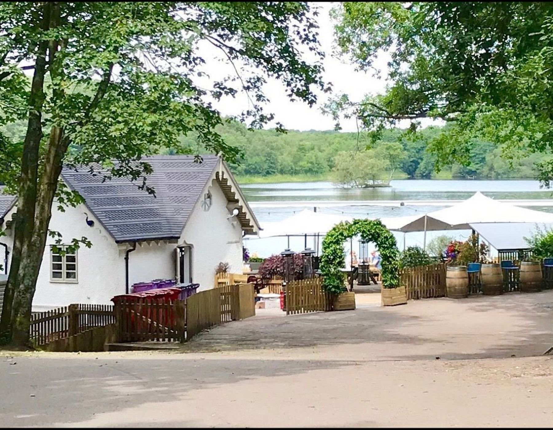 WIN a riverside dining oasis worth £100 at The Bracebridge 