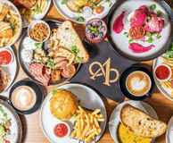 Averra Cafe & Diner