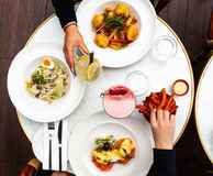 Elle's Bistro