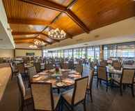 MacKinnon Restaurant & The Explorer Bar