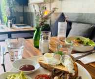 Mister Wilkinson Cafe & Bar