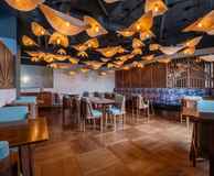 Blue Jasmine Wine & Tapasía