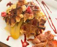 High Tide Cafe & Eatery