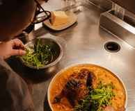 No.5 Restaurant & Bar