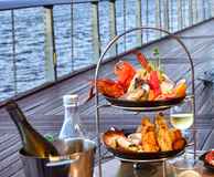 Dundee's on the Waterfront