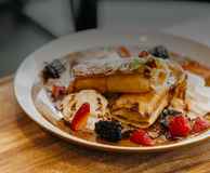 Akiras Cafe & Restaurant