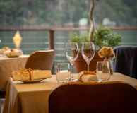 Cottage Point Inn