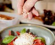 Rossco’s Cafe, Bar & Grill