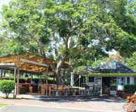 Tree House Cafe & Bar