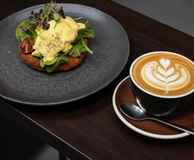 Etérna Café and Dine 24/7