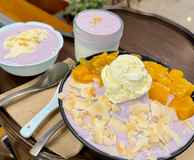 Seasons Dessert and Coffee