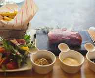 Moss Cafe & Restaurant